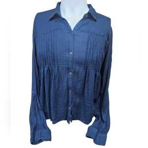 Hollister‎ Blue Long Sleeve Button Down Shirt with Notched Collar Size Medium